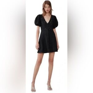 ZARA - Eyelet Puffed Sleeved Dress